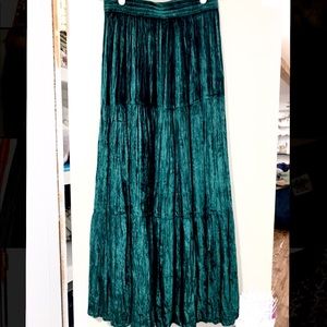 Long Green Velour-look Skirt